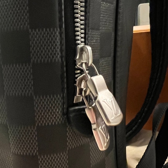 Louis Vuitton Campus Backpack Damien Infini Onyx Silver Leather - Picture 7 of 7